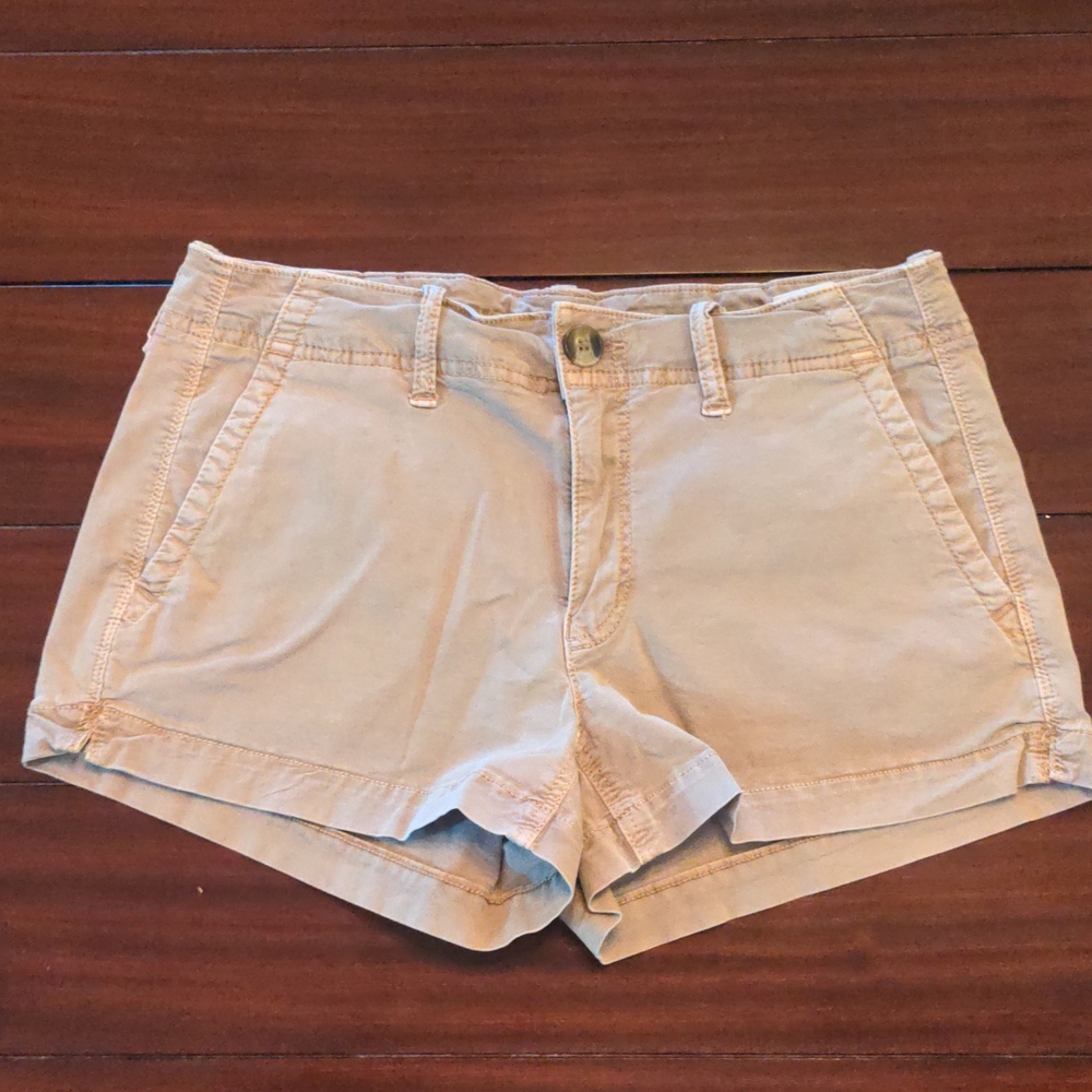 American Eagle, Women's Chino Shorts, Size 6, Khaki